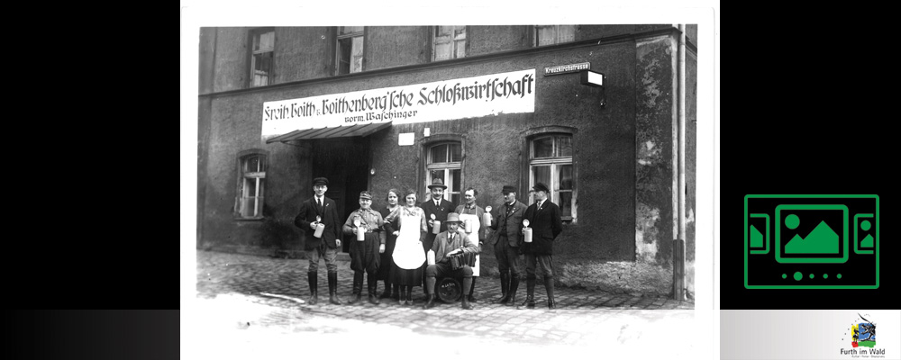 das slideshow-Fenster für 'furth.de' anzeigen ...

Mit wenigen historischen Impressionen blicken wir auf die Drachenstich Stadt Furth im Wald.